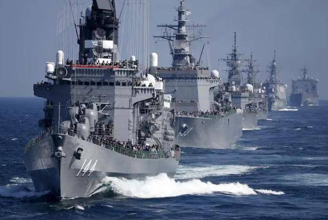 解放军闷声干大事!东风26吸走美方注意力,后方竟忙着造新杀器