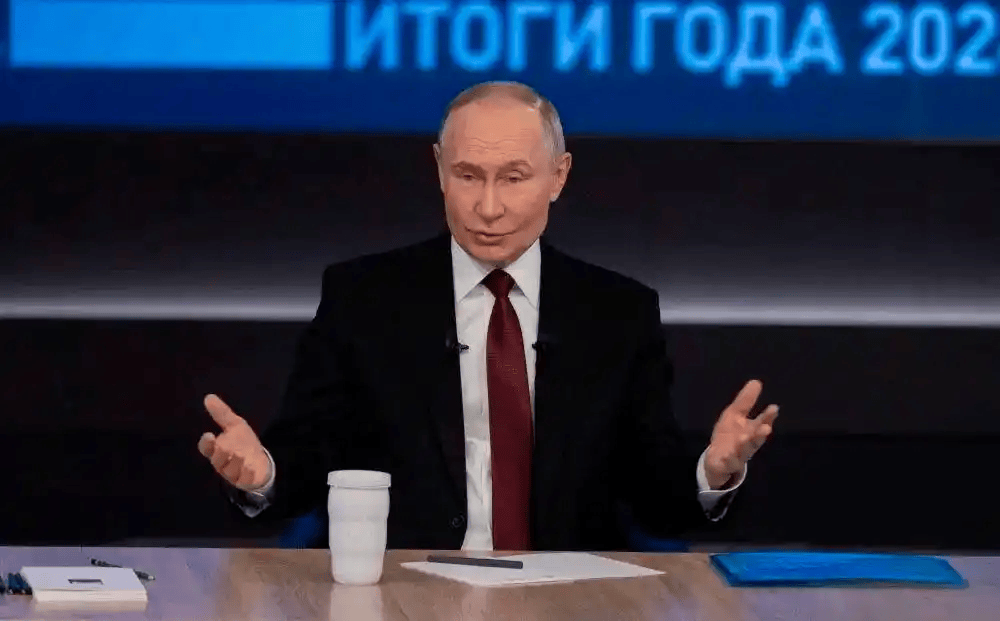 基辅爆炸声音传出,泽连斯基或遭斩首?普京彻底亮明态度!