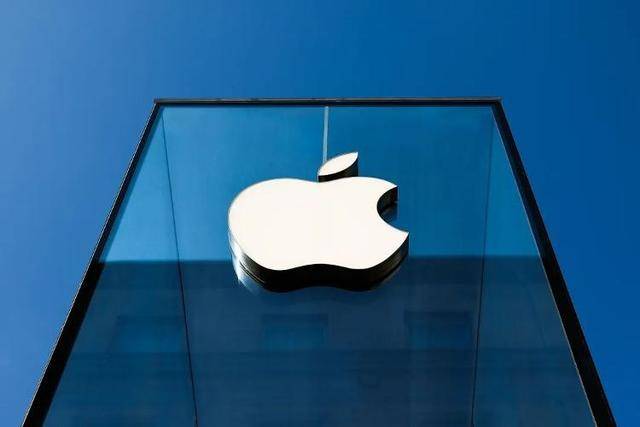 首款折叠iPhone或名为iPhone Ultra,售价超2000美元