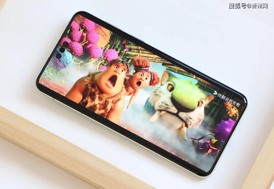 华为还是妥协了，高端旗舰手机Mate 70突降450元，512GB+纯血鸿蒙+红枫影像