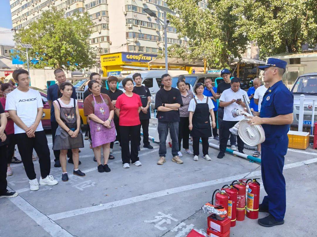 从“讲”到“练”全覆盖 东城消防蓝朋友定制化培训守护辖区平安
