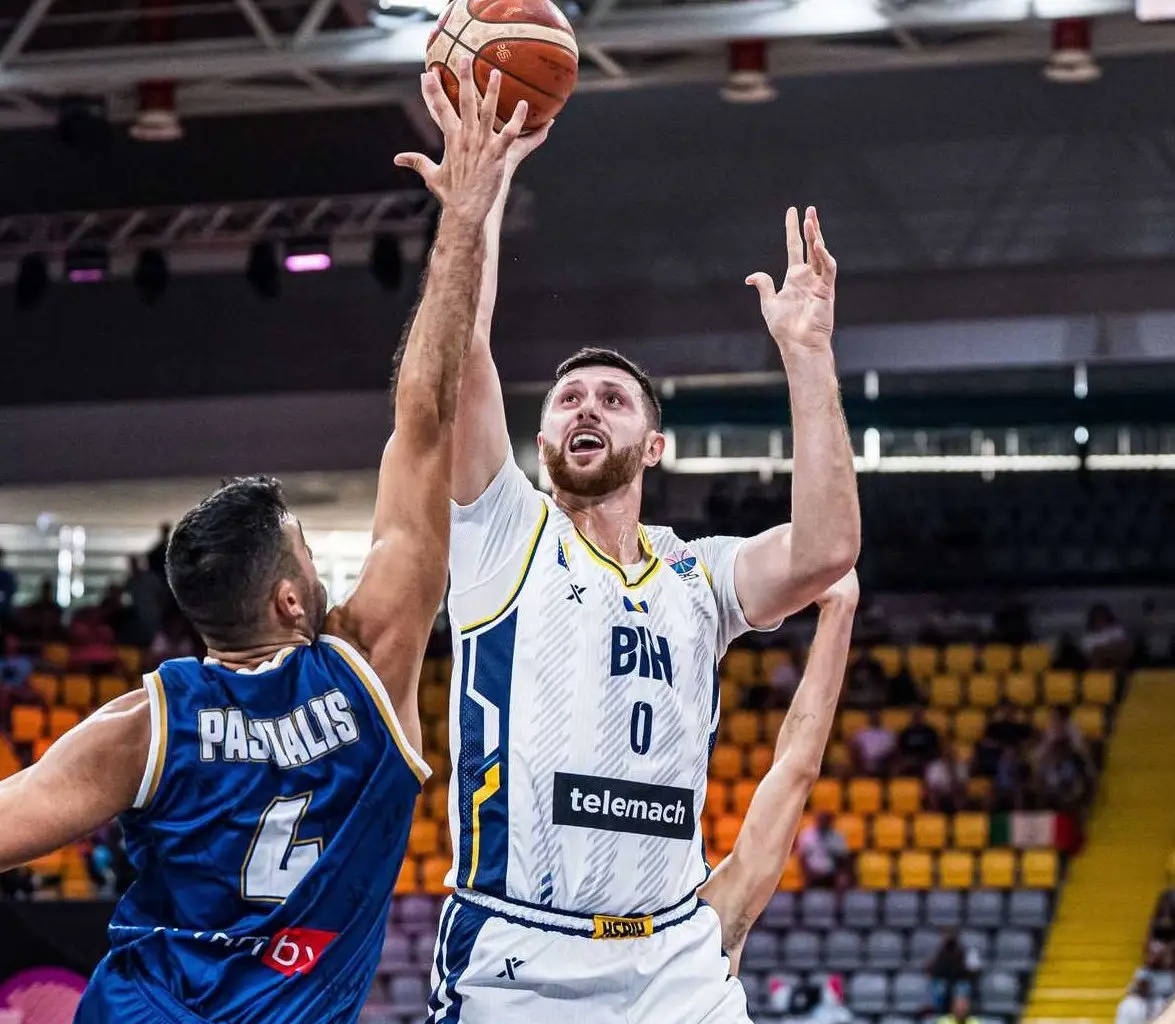 欧洲杯综述:东契奇34+9+5仍吞败仗 字母31分希腊开门红