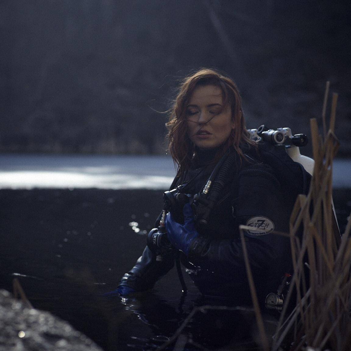 乌克兰女蛙人深潜80米，在北约家门口，炸了北溪管道，遭德国通缉