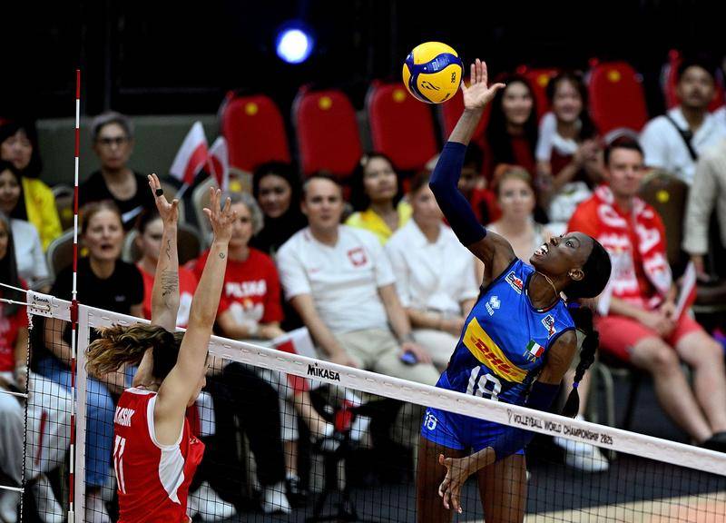 女排世锦赛-意大利3-0波兰进4强 日本鏖战5局淘汰荷兰