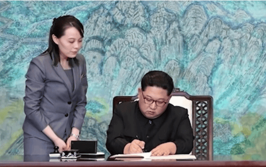 金正恩女儿首登国际舞台,引爆接班传闻!英国首相被架空,工党内斗成全武行…