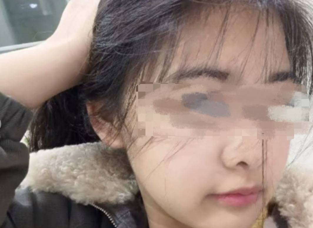 河南中牟14岁女孩拓展营身亡前遭体罚,“班主任”扣留求救信案将再次开庭,家属发声