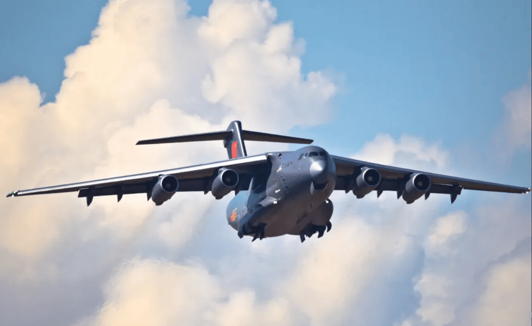 中国空军将派4架歼-20