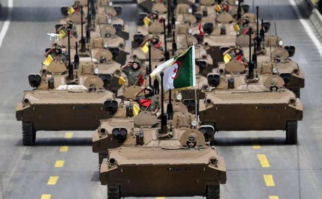 中俄武器坐镇?美媒罕见承认:这个中东国家,以色列真的不敢炸