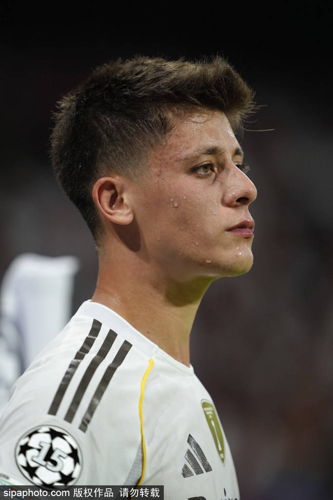 登贝莱：历史第10位赢得世界杯、欧冠与金球奖的传奇球员