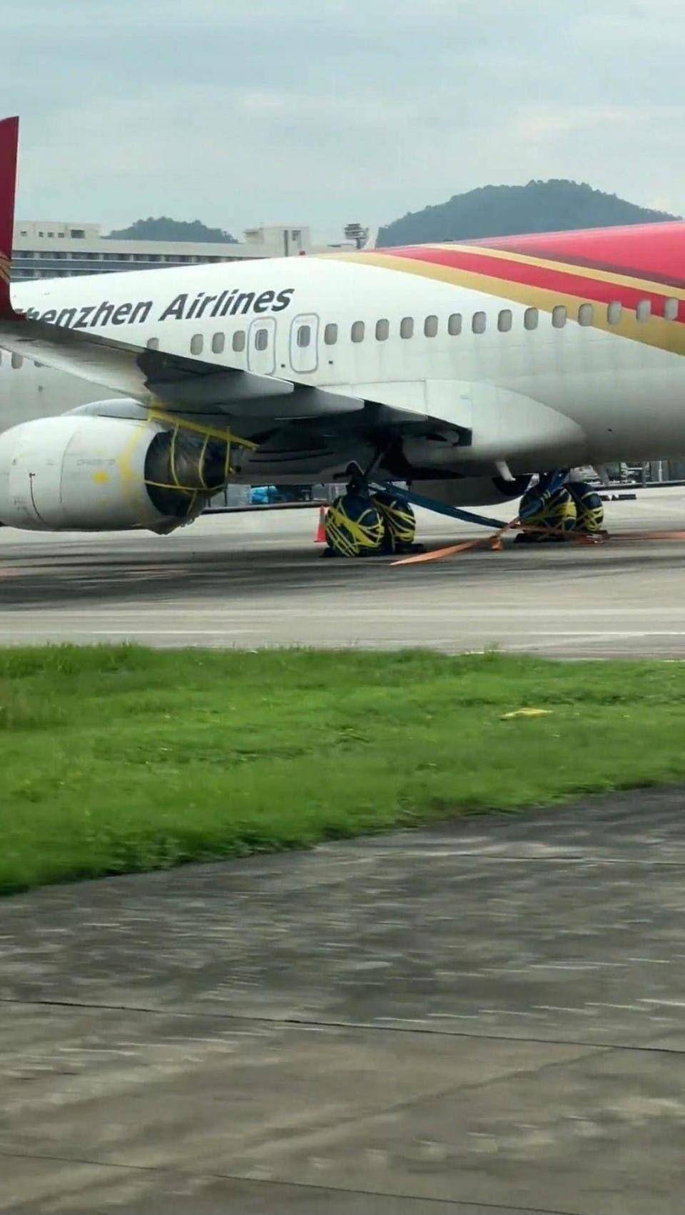 深圳机场一飞机被“五花大绑”防台风,航司:会尽量把飞机维持在原地