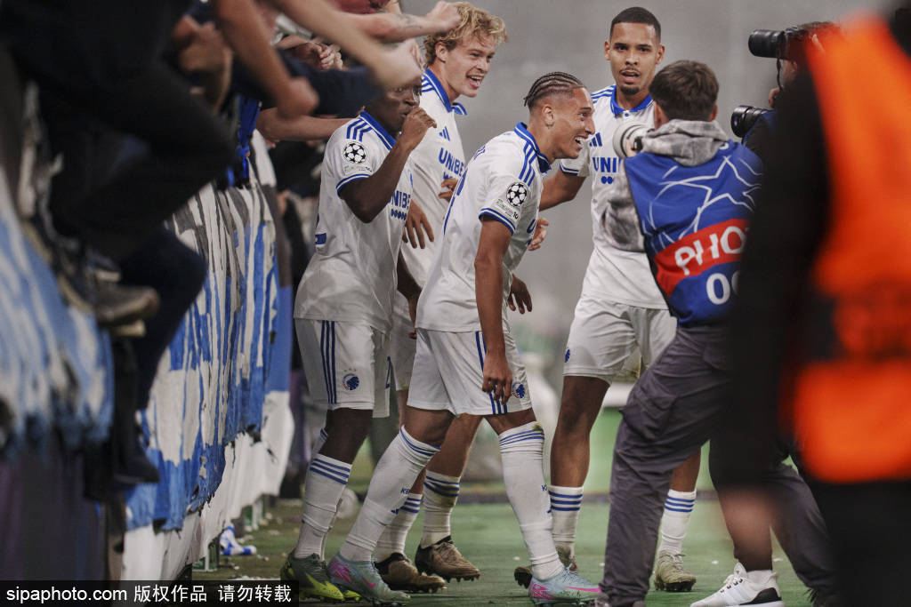 17岁202天,米兰外租小将卡马达成莱切队史意甲进球最年轻球员