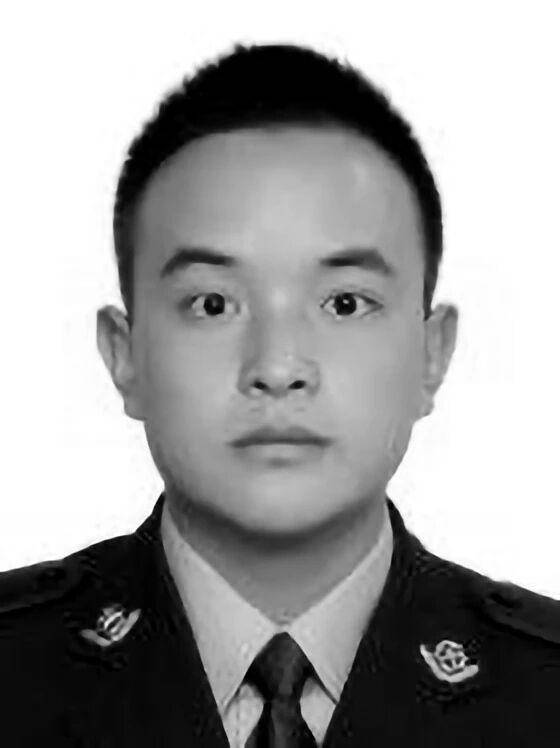 痛惜,年仅31岁!贵州独山一派出所副所长执行任务期间不幸受伤,抢救无效因公牺牲