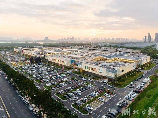 武汉三家商业体开业即顶流 这个长假去商业公园微度假