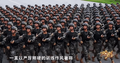 首次披露！九三阅兵刺刀全开刃！