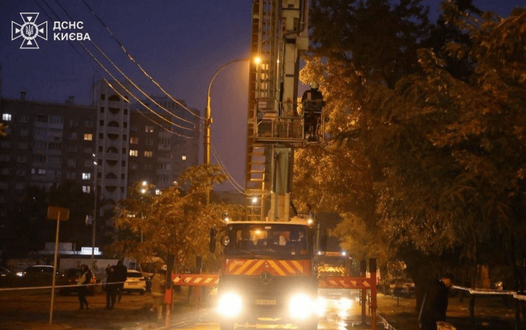 报仇不隔夜,偷袭俄军工厂得手,不到12小时,基辅就陷入一片漆黑