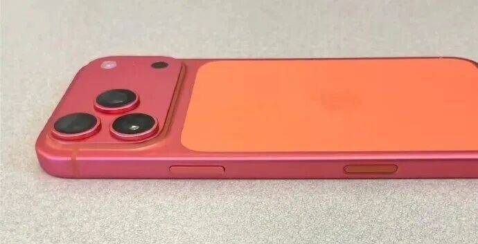 媒体:苹果已彻查iPhone17Pro褪色以确定根本原因,专家预估问题出在“封孔”工艺