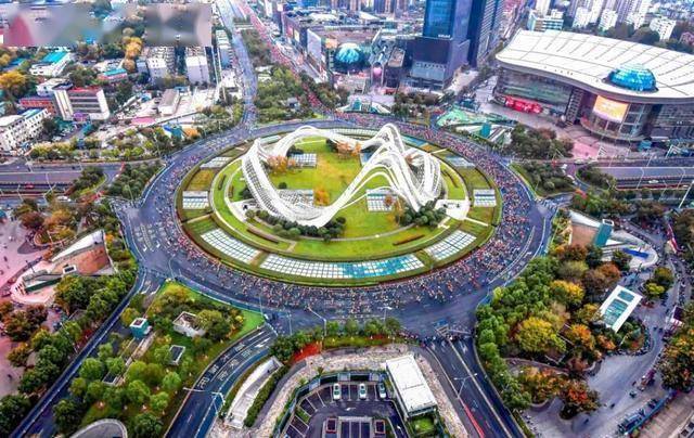 武汉市发展和改革委员会党组书记、主任王洋：以能级跃升挺起发展脊梁 奋力谱写现代化大武汉新篇章