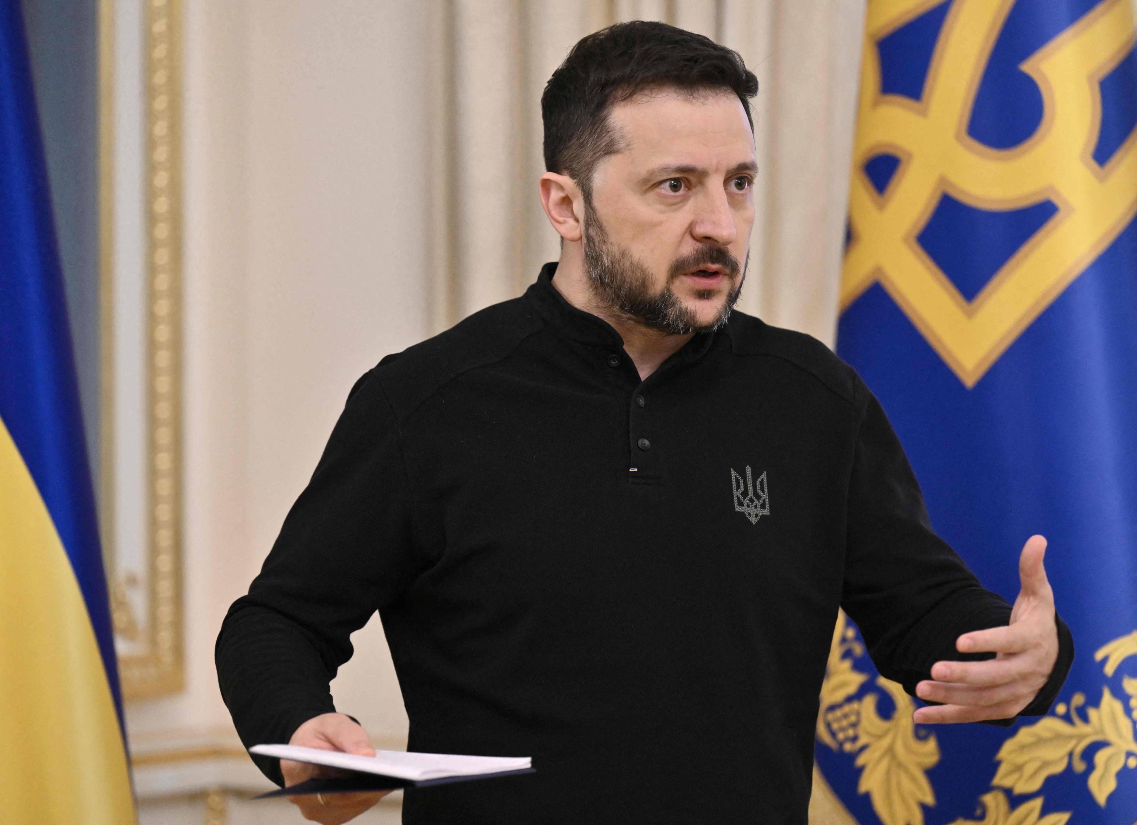 这也太差劲了！乌400多架无人机夜袭，俄罗斯四处要地浓烟滚滚